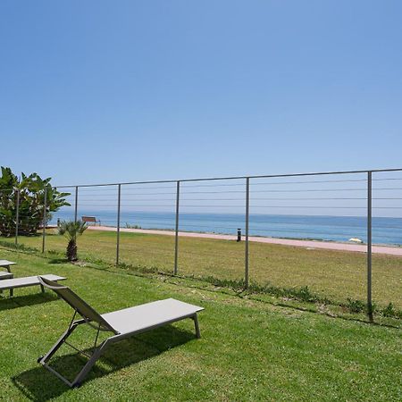 Front line beach luxury apartment in Heaven Beach Estepona Extérieur photo